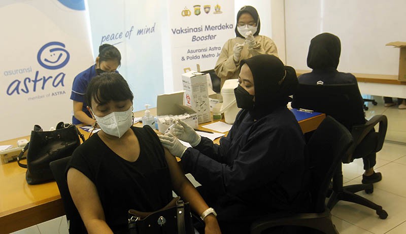 Asuransi Astra bersama Polda Metro Jaya Dukung Percepatan Vaksinasi Booster - Bagian 3
