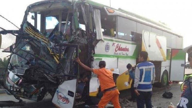 Kecelakaan Maut Bus Tabrak Truk di Tol Medan-Tebingtinggi, 2 Tewas, Sopir Kabur