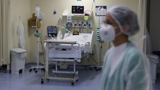 title Dinkes: Pasien Covid-19 Varian XBB di Surabaya Sembuh Dinkes: Pasien Covid-19 Varian XBB di Surabaya Sembuh