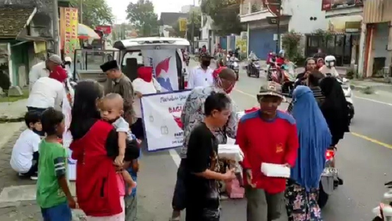 Senang Dapat Takjil dari Perindo, Warga Lamongan : Alhamdulillah Berkah Ramadan