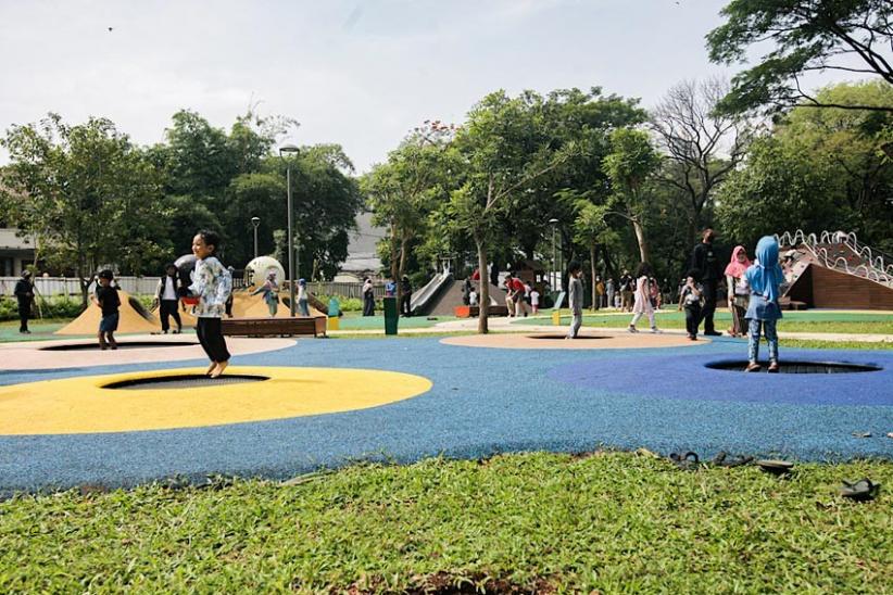 Jadi Tempat Healing Warga, Tebet Eco Park Resmi Dibuka untuk Publik  - Bagian 4