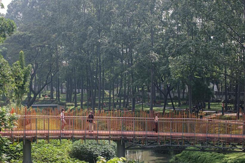 Jadi Tempat Healing Warga, Tebet Eco Park Resmi Dibuka untuk Publik  - Bagian 3