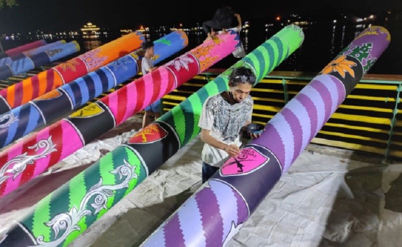 12 Meriam Karbit di Tepian Sungai Kapuas Siap Dinyalakan Malam Lebaran