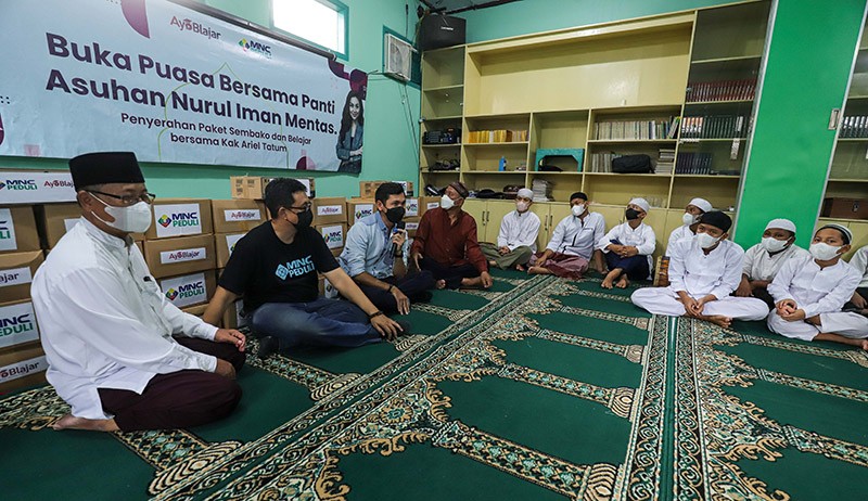 MNC Peduli dan Ayo Belajar Berikan Bantuan-Buka Bersama Anak Yatim - Bagian 3