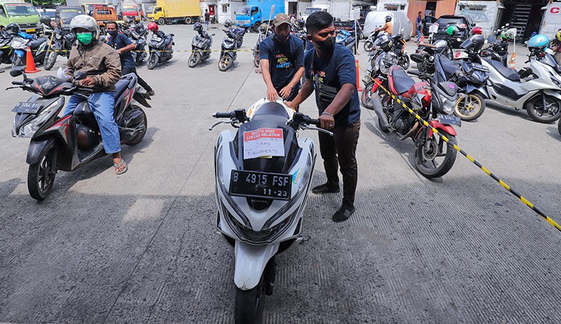 Gratis! Ribuan Sepeda Motor Dikirim ke Kampung Halaman dengan Kereta Api - Bagian 5