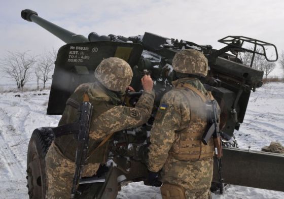  Ratusan Tentara Ukraina Dilatih Gunakan Howitzer oleh AS
