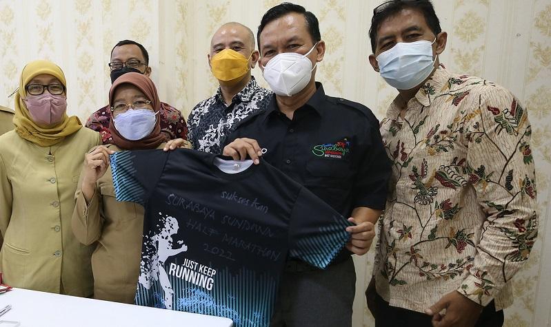 Genjot Pariwisata, Pemkot Gelar Surabaya Sundown International Marathon 2022