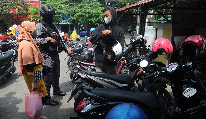 Tim Khusus Black Mamba Polres Boyolali Patroli di Pusat Perbelanjaan dan Bank - Bagian 2