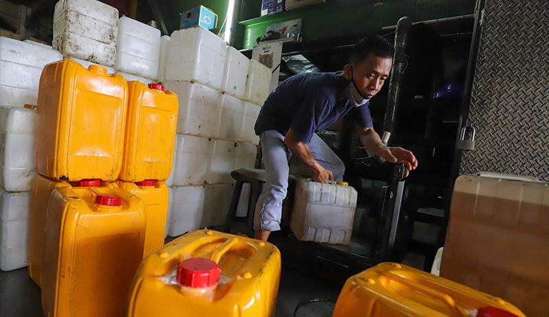 Pemerintah Larang Ekspor CPO hingga Harga Minyak Goreng Curah Rp14.000 per Liter - Bagian 4