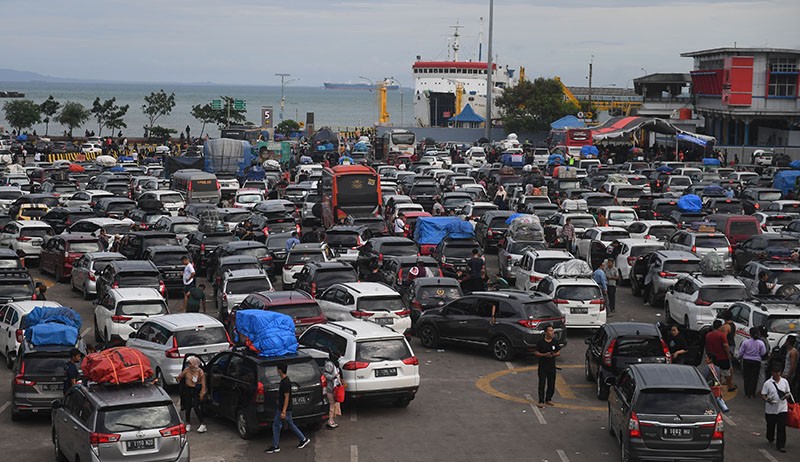 Kondisi Pelabuhan Merak, Bus AKAP Dominasi Puncak Arus Mudik 2022