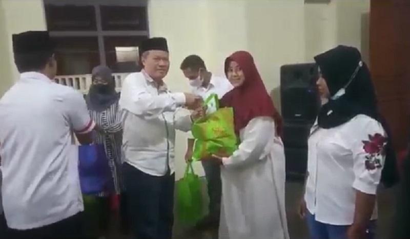 DPD Perindo Trenggalek Bagikan Sembako Gratis untuk Kader dan Warga 