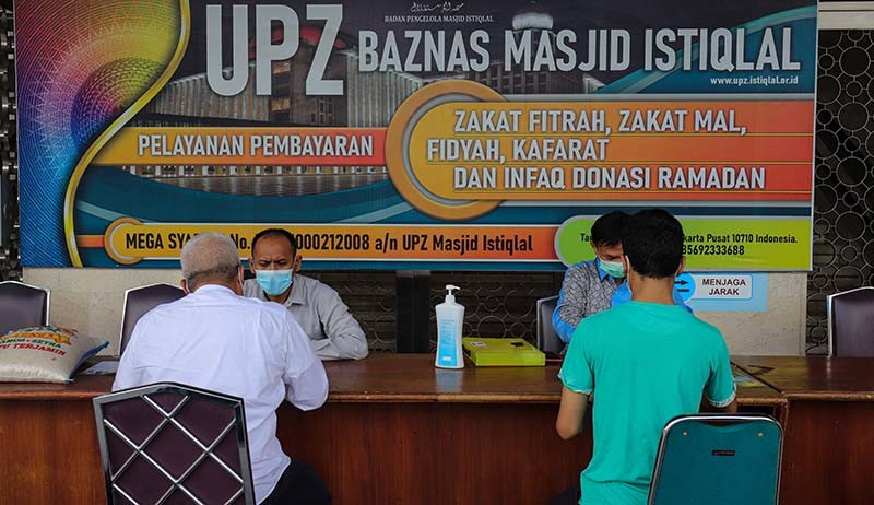 Layanan Bayar Zakat Masjid Istiqlal hingga Malam Takbiran - Bagian 2