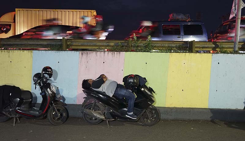 Biaya Murah, Mudik dengan Sepeda Motor Masih Menjadi Favorit - Bagian 3
