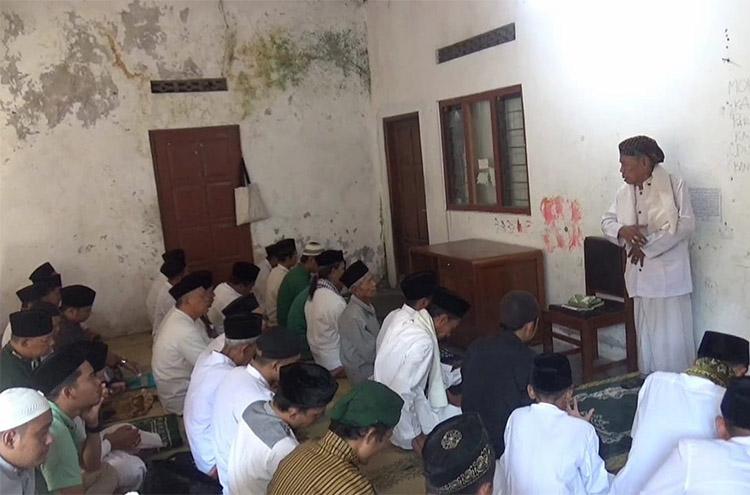 Ratusan Jemaah Masjid Aolia di Gunungkidul Hari ini Rayakan Lebaran 
