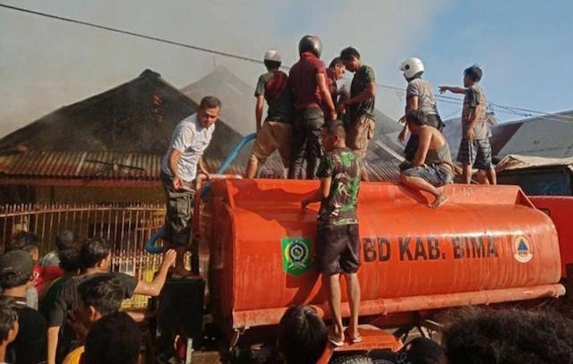 Kebakaran di Desa Renda, Dinsos NTB Kerahkan Logistik Rumah Tangga
