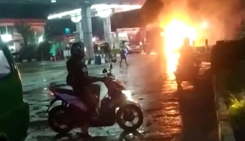 Tangki BBM di SPBU Cibolang Sukabumi Terbakar, Sekuriti Luka-luka