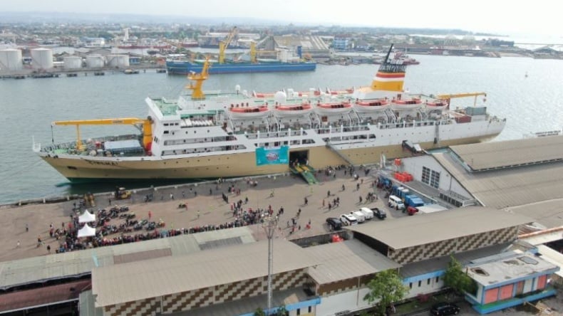 8 Kapal Feri Besar Siap Angkut Pemudik dari Pelabuhan Panjang Lampung