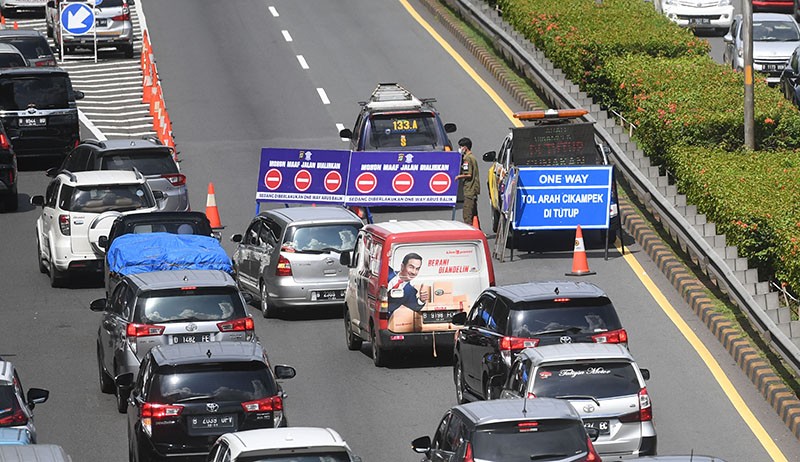 Penampakan Tol Dalam Kota Menuju Tol Cikampek Ditutup - Bagian 2