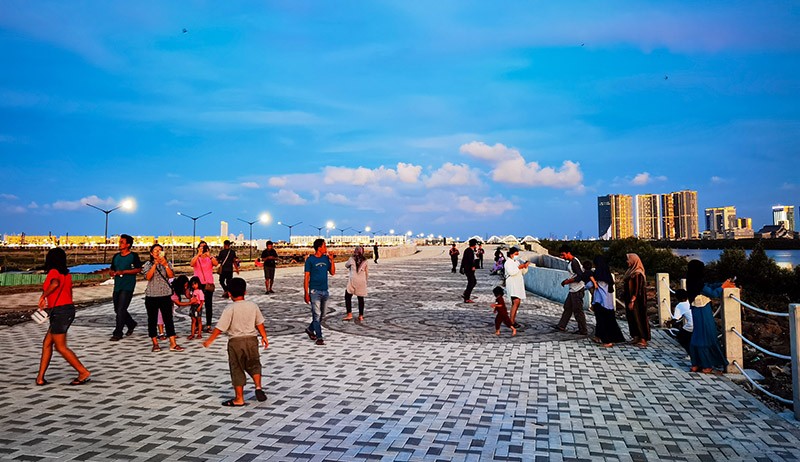 Menikmati Senja saat Libur Lebaran 2022 di Pantai Indah Kapuk - Bagian 3