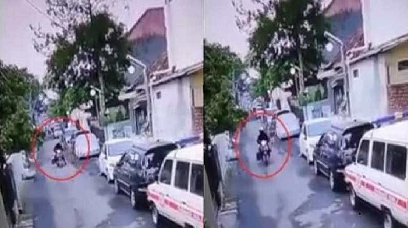 Wanita Lansia Jadi Korban Jambret di Jalan Emung Lengkong Bandung, Kejadiannya Terekam CCTV