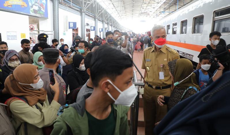 title Mudik dan Arus Balik di Jateng Lancar, Ganjar: Yang Marah-marah Tak Terlalu Banyak Mudik dan Arus Balik di Jateng Lancar, Ganjar: Yang Marah-marah Tak Terlalu Banyak