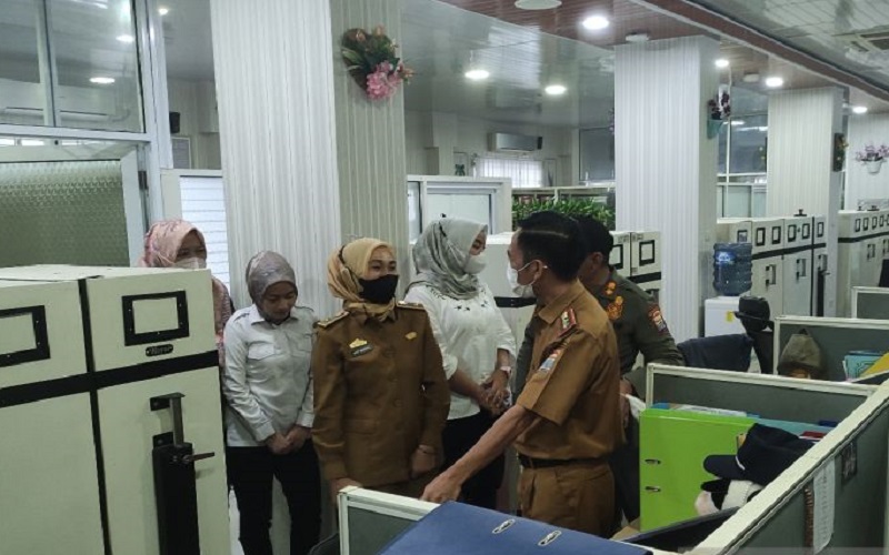title Mantap! Tidak Ada PNS Pemkot Palembang Bolos Kerja Mantap! Tidak Ada PNS Pemkot Palembang Bolos Kerja