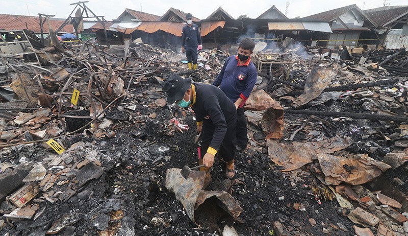 Polisi Olah TKP Kebakaran Pasar Ngadiluwih Kediri