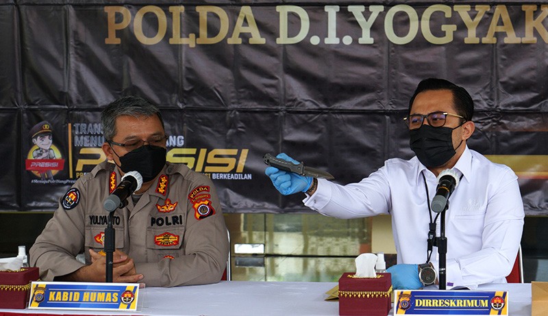 Kasus Pembunuhan 2 Mahasiswa di Yogyakarta, Tersangka Berinisial YF Diamankan - Bagian 2