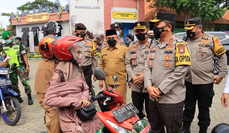 Cek Pos Pelayanan di Tuban, Kapolda Jatim: Arus Mudik dan Balik Lancar