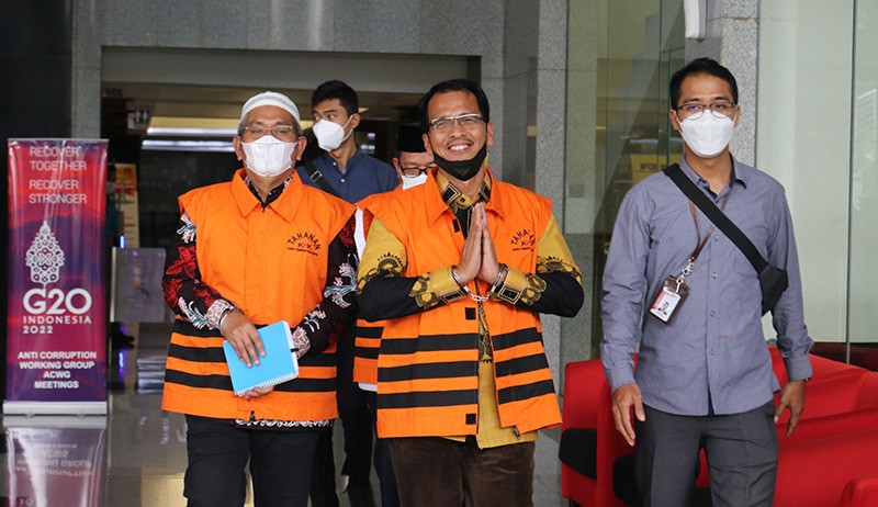 15 Terdakwa Eks dan Anggota DPRD Muara Enim Nonaktif Ikuti Sidang Kasus Korupsi - Bagian 2