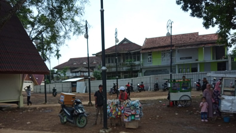 Bale Pinton Dibongkar Tanpa Pemberitahuan, Para Pelaku Seni di Ciburuy KBB Meradang