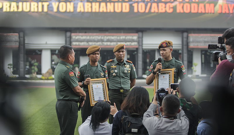 2 Prajurit TNI AD Gagalkan Aksi Begal Dapat Penghargaan KSAD - Bagian 3