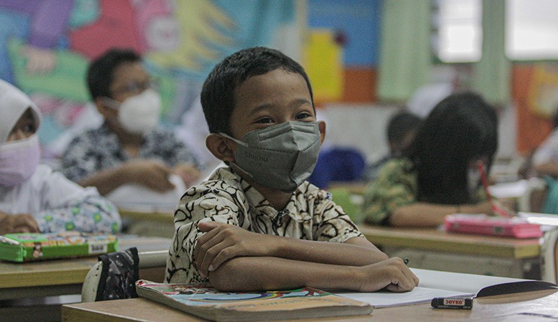 Potret Siswa Semangat Ikuti PTM 100 Persen usai Libur Lebaran - Bagian 2