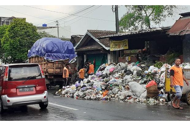 Pembuangan Ke TPA Piyungan Dijadwal, Ada Potensi Sampah Meluber Di ...