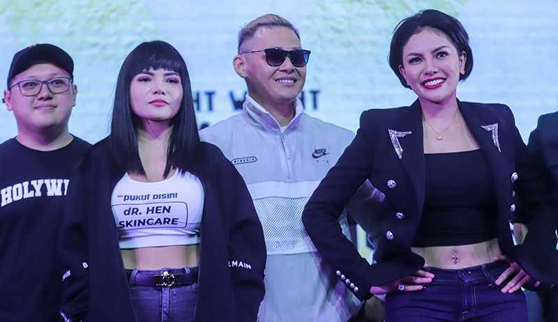 Momen Saling Tatap Nikita Mirzani - DJ Dinar Candy Jelang Adu Jotos - Bagian 3