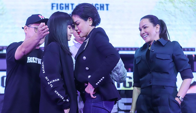 Momen Saling Tatap Nikita Mirzani - DJ Dinar Candy Jelang Adu Jotos - Bagian 2