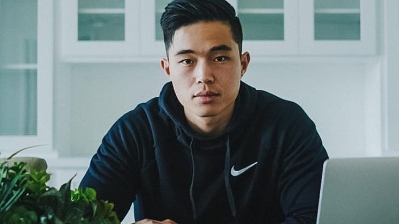 Sukses Jadi Content Creator, Pria Ganteng Ini Hasilkan Rp3,6 Miliar Sebulan
