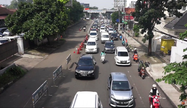 Libur Panjang Waisak, Lalu Lintas ke Lembang KBB Macet 6 Kilometer