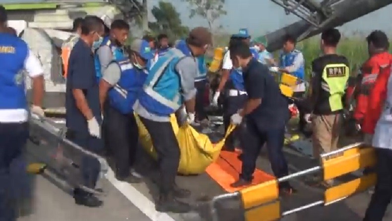 7 Korban Tewas Kecelakaan di Tol Jombang-Surabaya Dievakuasi ke RS Dr Wahidin Sudirohusodo