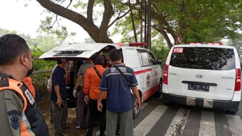 Pemkot Surabaya Kerahkan 8 Ambulans, Bawa Korban Kecelakaan Tol Mojokerto ke Rumah Duka