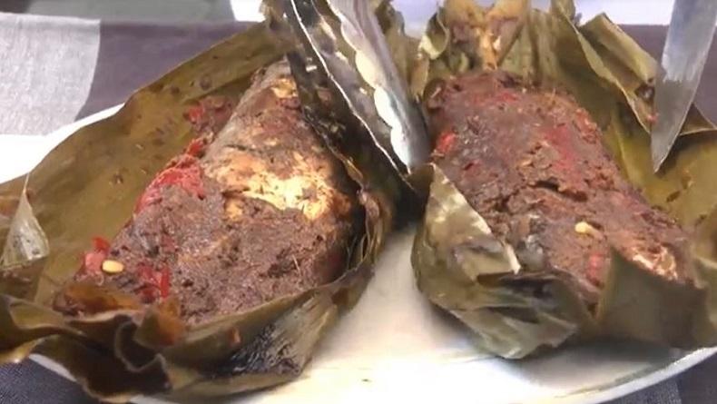 title Nikmatnya Pepes Ikan Bumbu Keluwak, Resep Masakan Peninggalan RA Kartini Nikmatnya Pepes Ikan Bumbu Keluwak, Resep Masakan Peninggalan RA Kartini