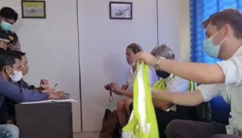 3 WNA Inggris Terobos Wilayah Indonesia Tanpa Izin Masih Ditahan di Batam