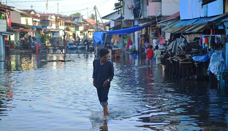 Perkampungan Nelayan Kota Padang Sudah Tiga Hari Terendam Banjir  - Bagian 1