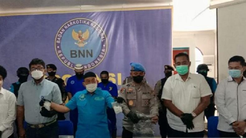 Oknum Polisi Ditangkap BNNP Kalbar Kasus Narkoba, Barang Bukti Sabu 200 Gram Dimusnahkan