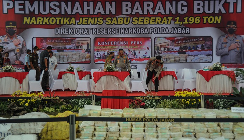 Pemusnahan 1,1 Ton Sabu dari Sindikat Timur Tengah Senilai Rp1,4 Triliun - Bagian 2