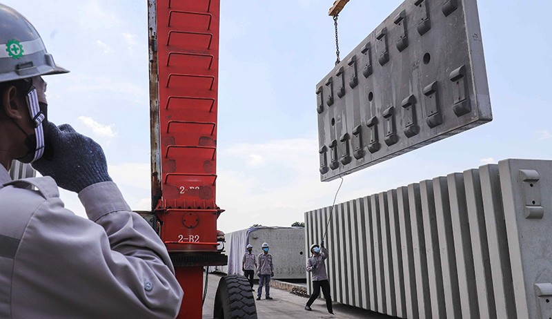 Begini Proses Pembuatan Bantalan Rel Kereta Cepat Jakarta-Bandung - Bagian 5