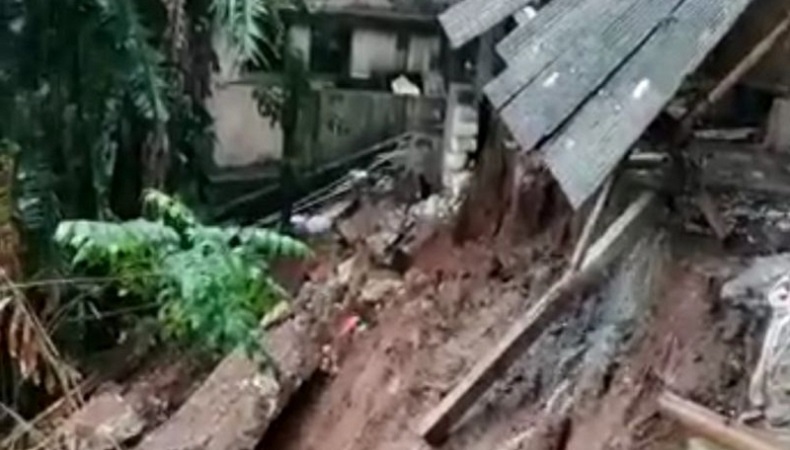 Hujan Deras, Area Pesantren di Tangerang Terdampak Longsor 