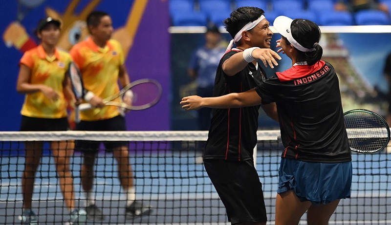 Petenis Ganda Campuran Indonesia Raih Medali Emas SEA Games - Bagian 3