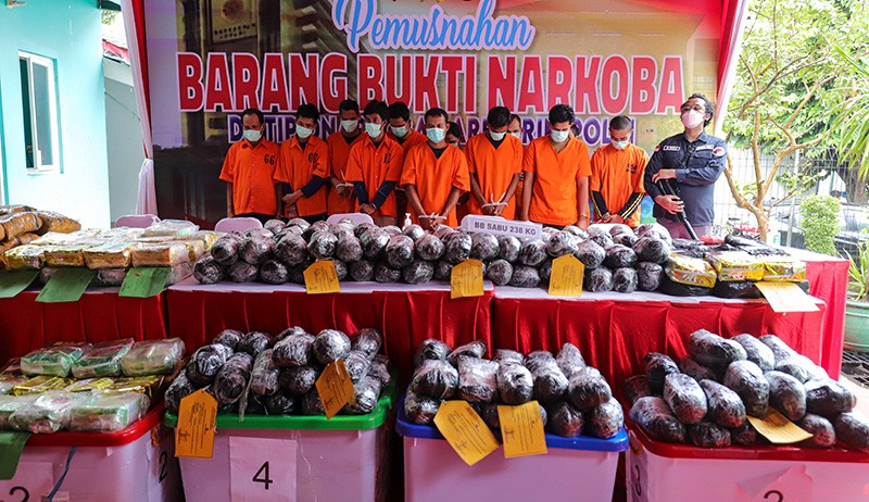 Bareskrim Polri Musnahkan 238 Kilogram Sabu dan 121 Kilogram Ganja - Bagian 2