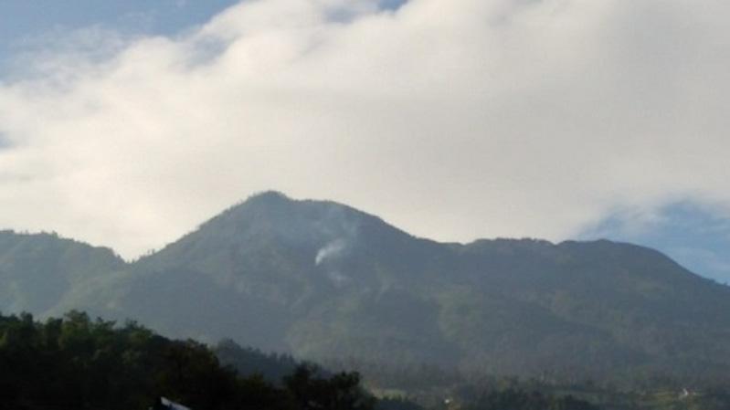 Misteri 3 Puncak Gunung Lawu Ada Tempat Meditasi Hingga Sumber Mata